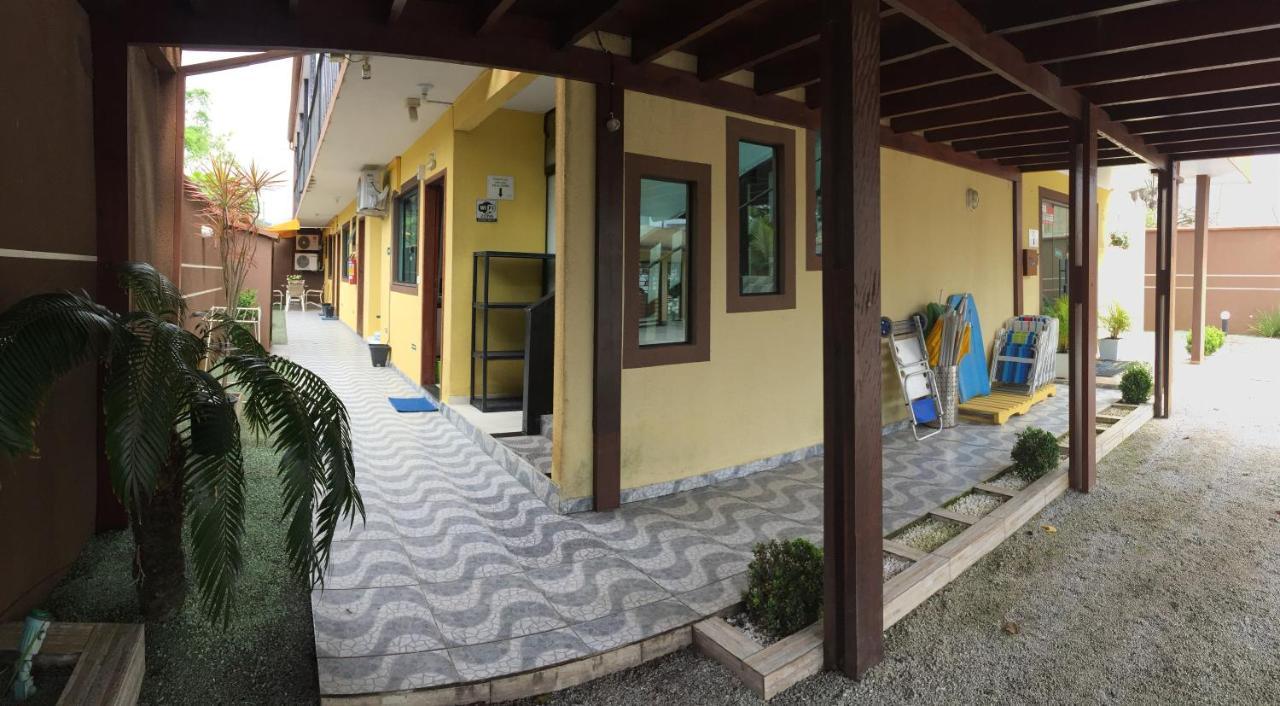 Pousada Anjos - A 2 Quadras Do Mar Bed & Breakfast มาติญอส ภายนอก รูปภาพ