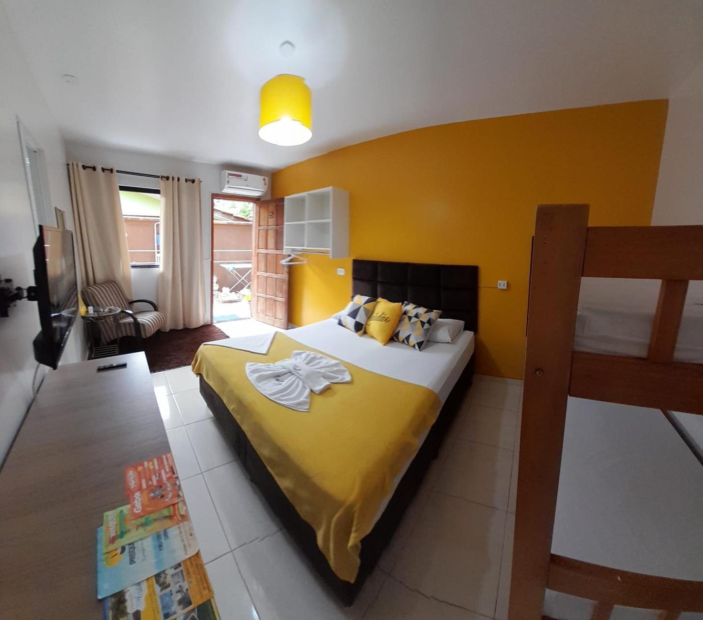 Pousada Anjos - A 2 Quadras Do Mar Bed & Breakfast มาติญอส ภายนอก รูปภาพ